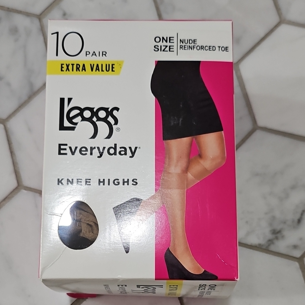 L'eggs Everyday Knee Highs - Nude, New In Box 9 Pairs Total
